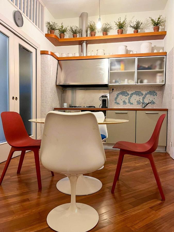 Chez Marie Napoli Apartment Exterior foto